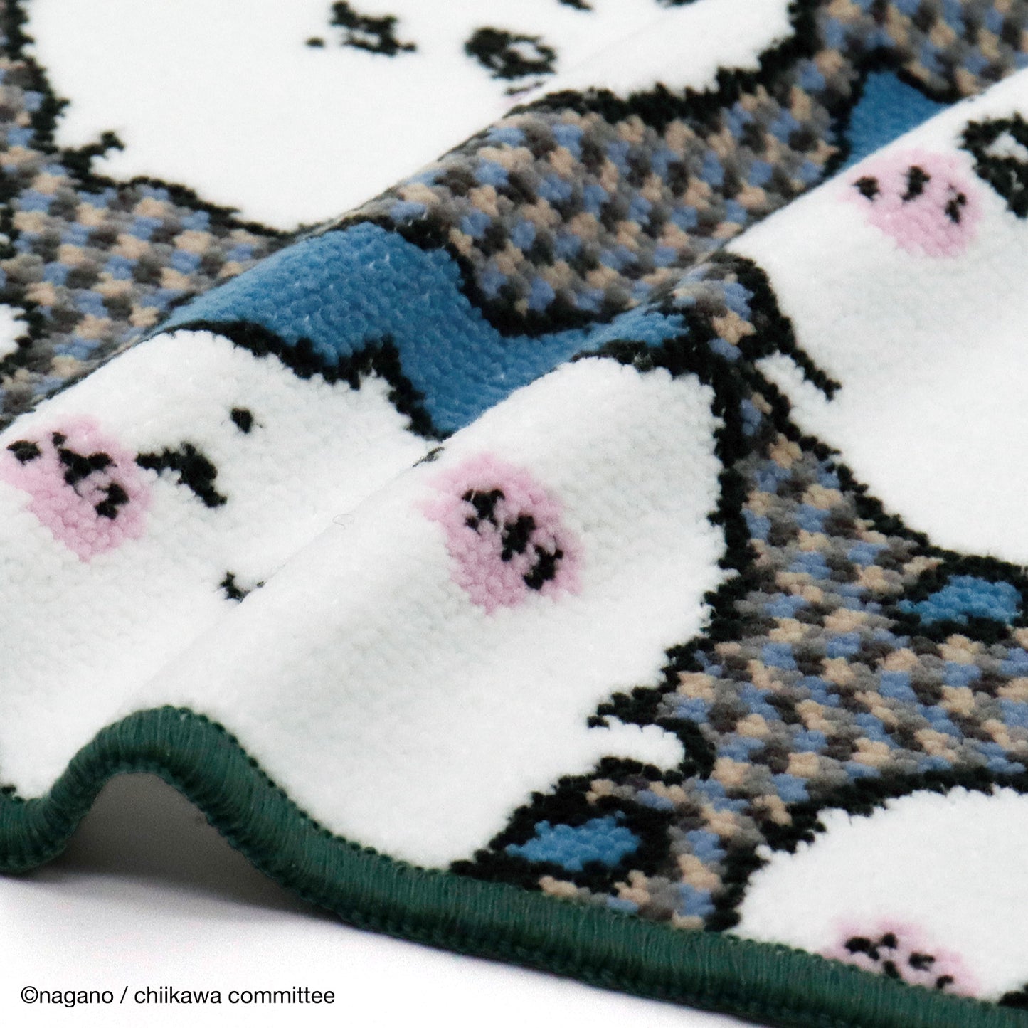 ちいかわ シェニール織タオルハンカチ(ハチワレいっぱい ブルー)