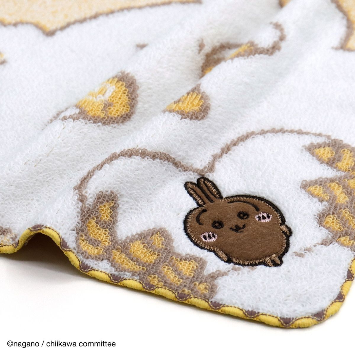 ちいかわ タオルハンカチ(かたまってるよ イエロー)