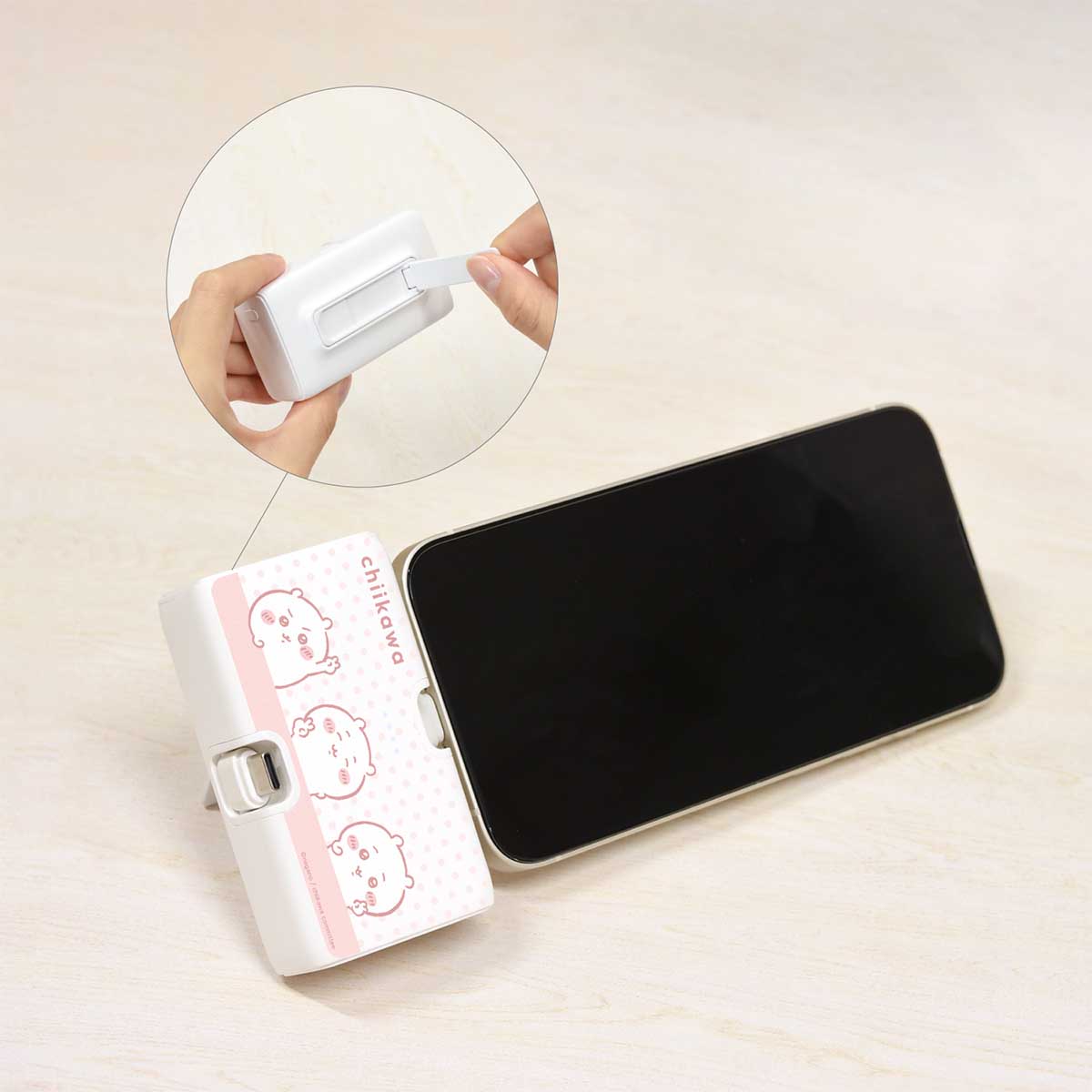 ちいかわ Lightning/Type-Cコネクタ付き リチウムイオン充電器(ちいかわ)