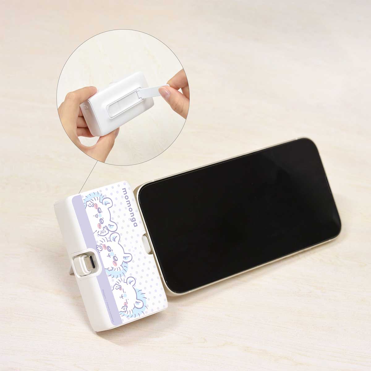 ちいかわ Lightning/Type-Cコネクタ付き リチウムイオン充電器(モモンガ)