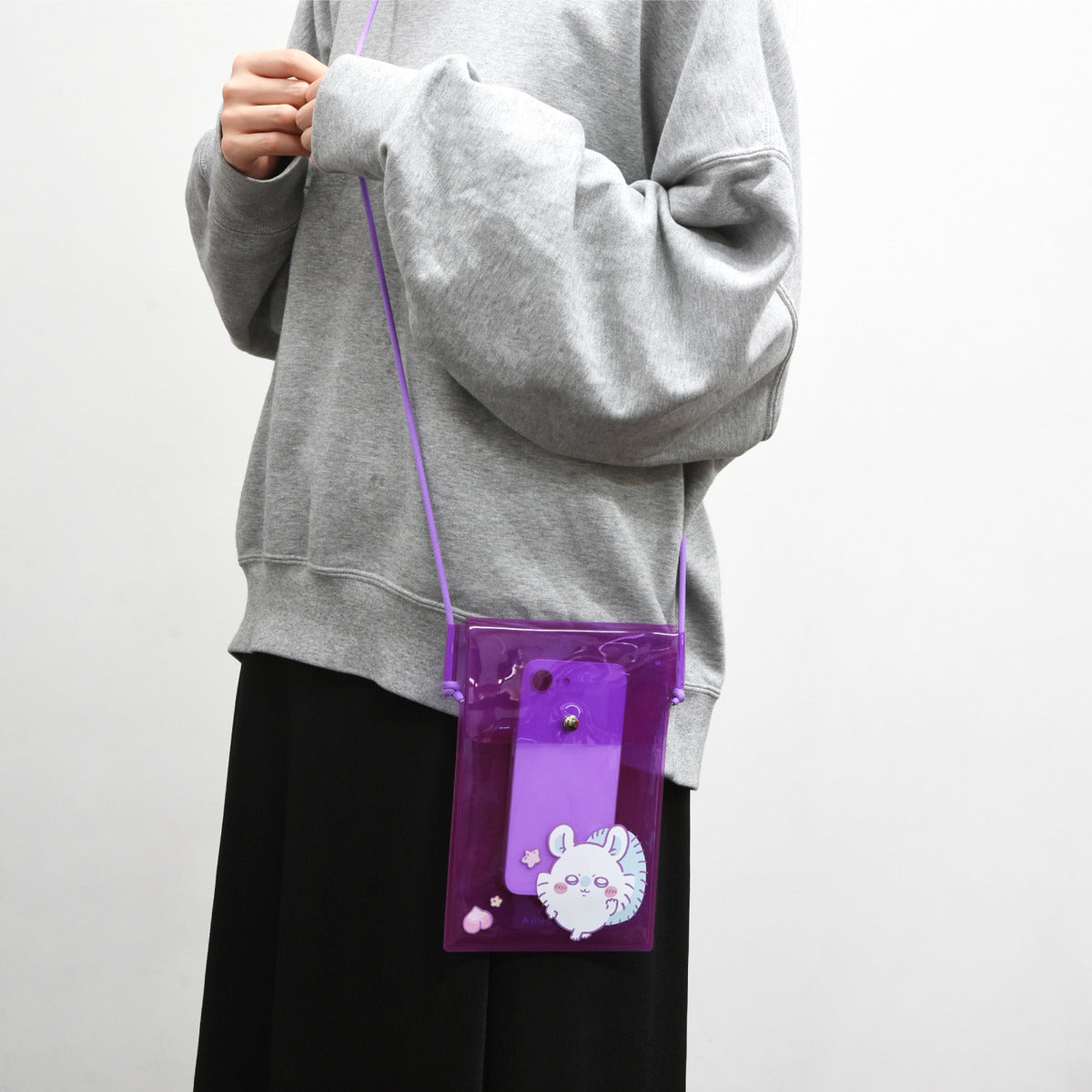 Chiikawa IIIIpocket Clear Smartphone Pouch (Momonga)