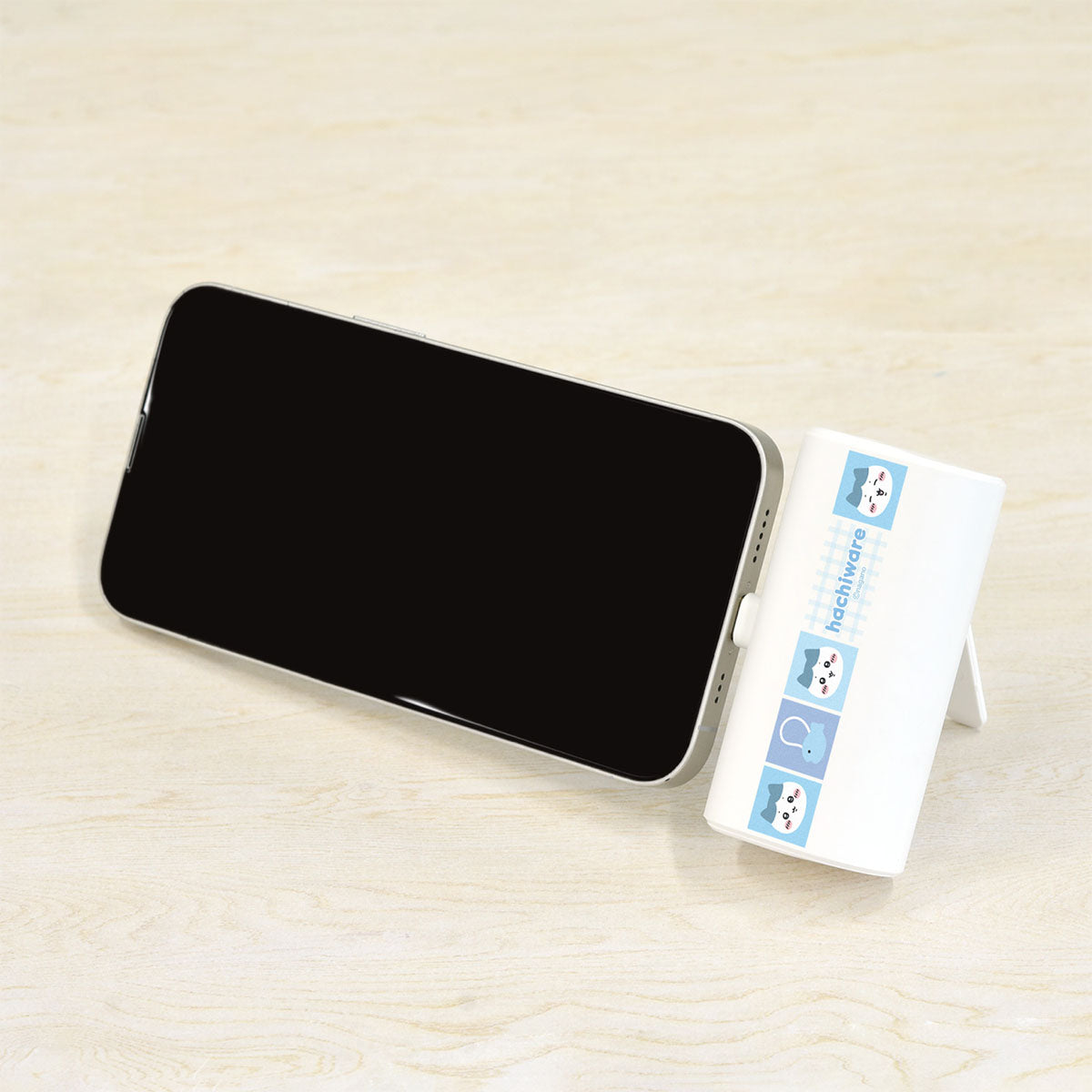 吉伊卡哇 带USB Type-C接口锂离子充电器4000mAh (哈奇喵)