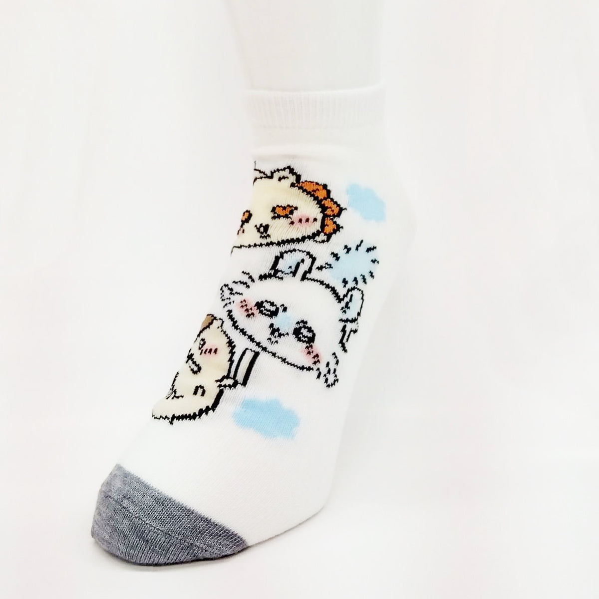 Chiikawa Sneaker Length Socks (Sky) Men's