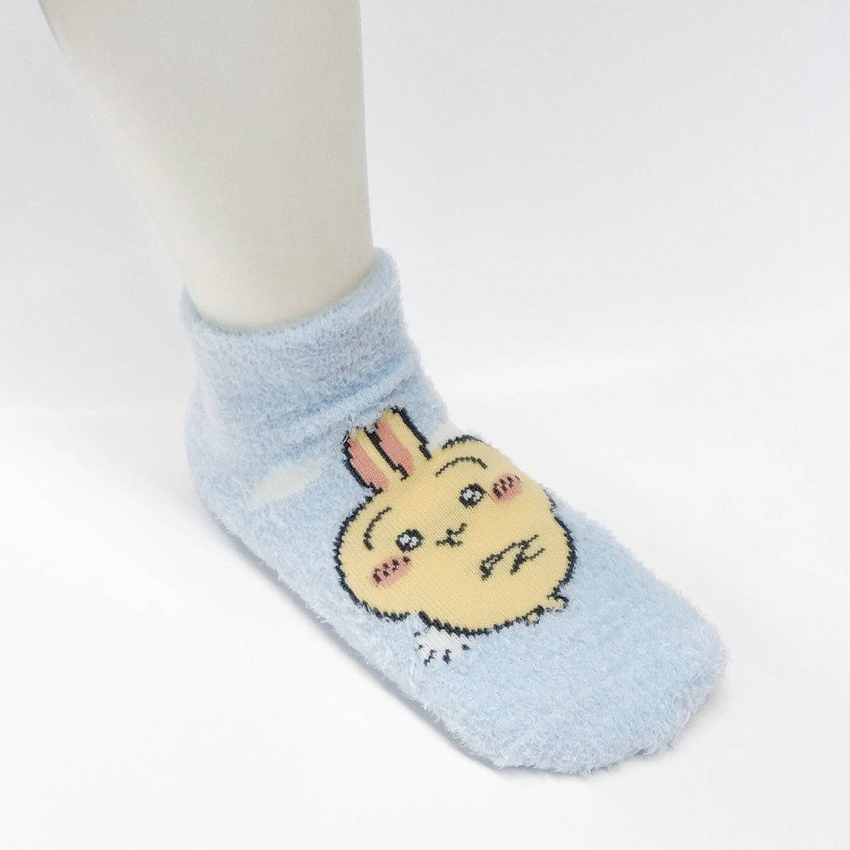 ちいかわ もこもこスニーカー丈ソックス(うさぎ腕組み サックス) キッズ用