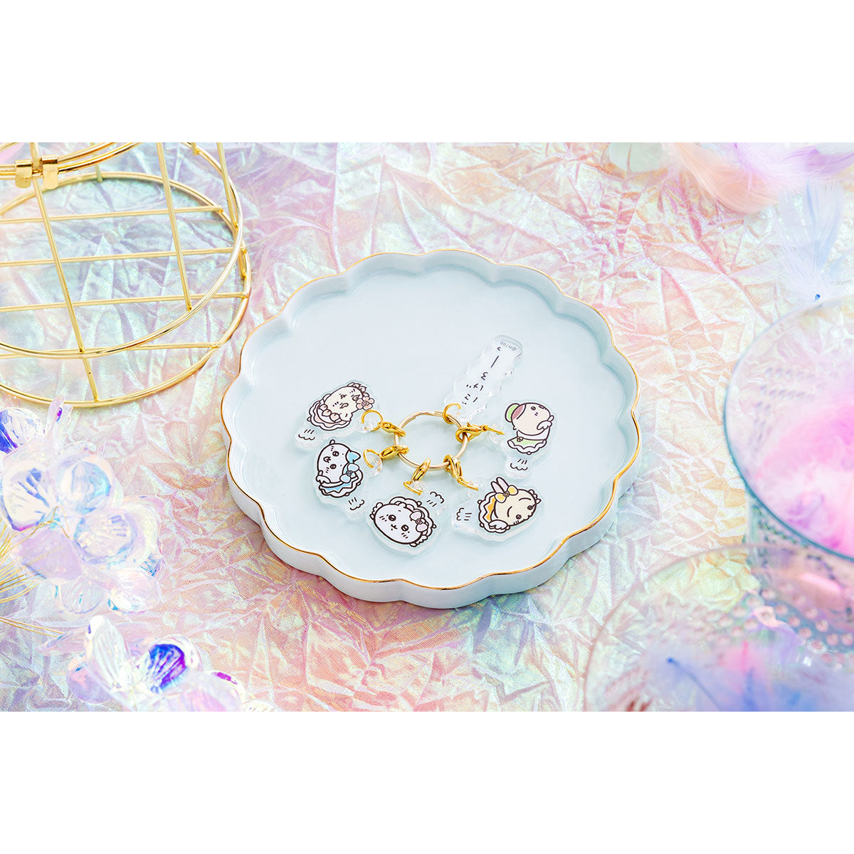Chiikawa Super Magical Chiikawa Run Away! 5-Piece Acrylic Charm Set