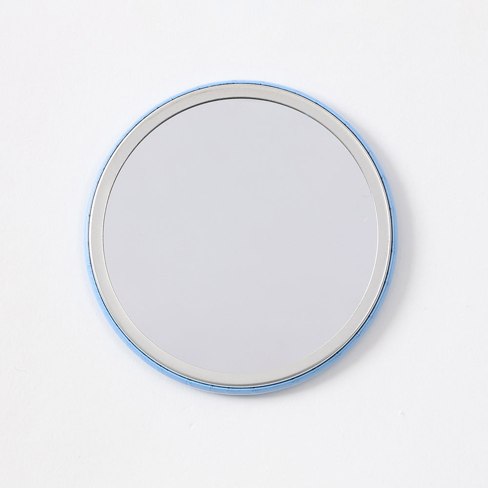 ちいかわ水族館 Tシャツ カワウソと握手 ホワイト(イカミラー付)