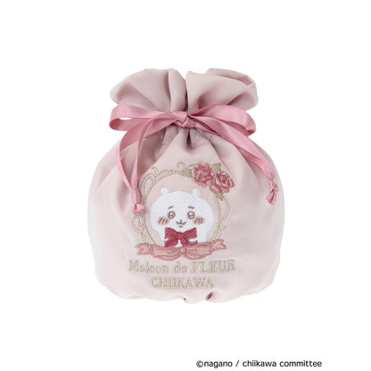【予約】ちいかわ Maison de FLEUR 刺繍巾着（ちいかわ）【2025年3月中旬より順次発送予定（発送延期の場合もキャンセル不可）】【通常商品と同時購入・配送希望日指定不可】【キャンペーン対象外】