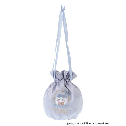 【予約】ちいかわ Maison de FLEUR 刺繍巾着（ハチワレ）【2025年3月中旬より順次発送予定（発送延期の場合もキャンセル不可）】【通常商品と同時購入・配送希望日指定不可】【キャンペーン対象外】