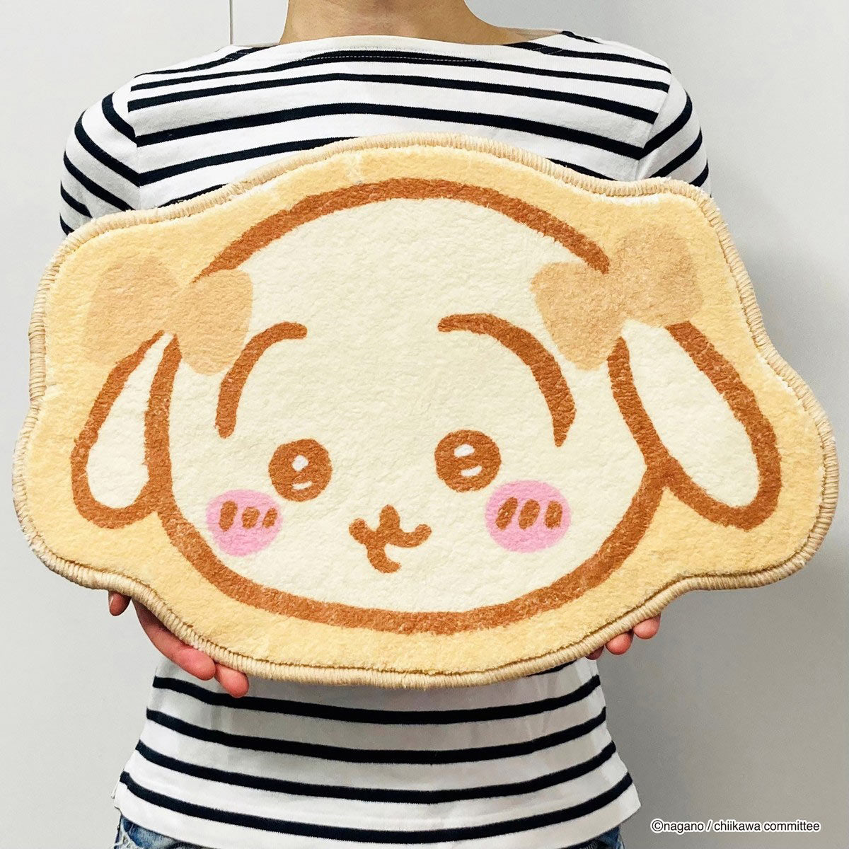 ちいかわ インテリアマット（うさぎ）