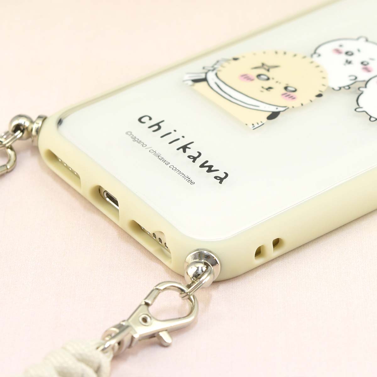 ちいかわ IIIIfit Loop iPhone対応 ケース（ラッコ）