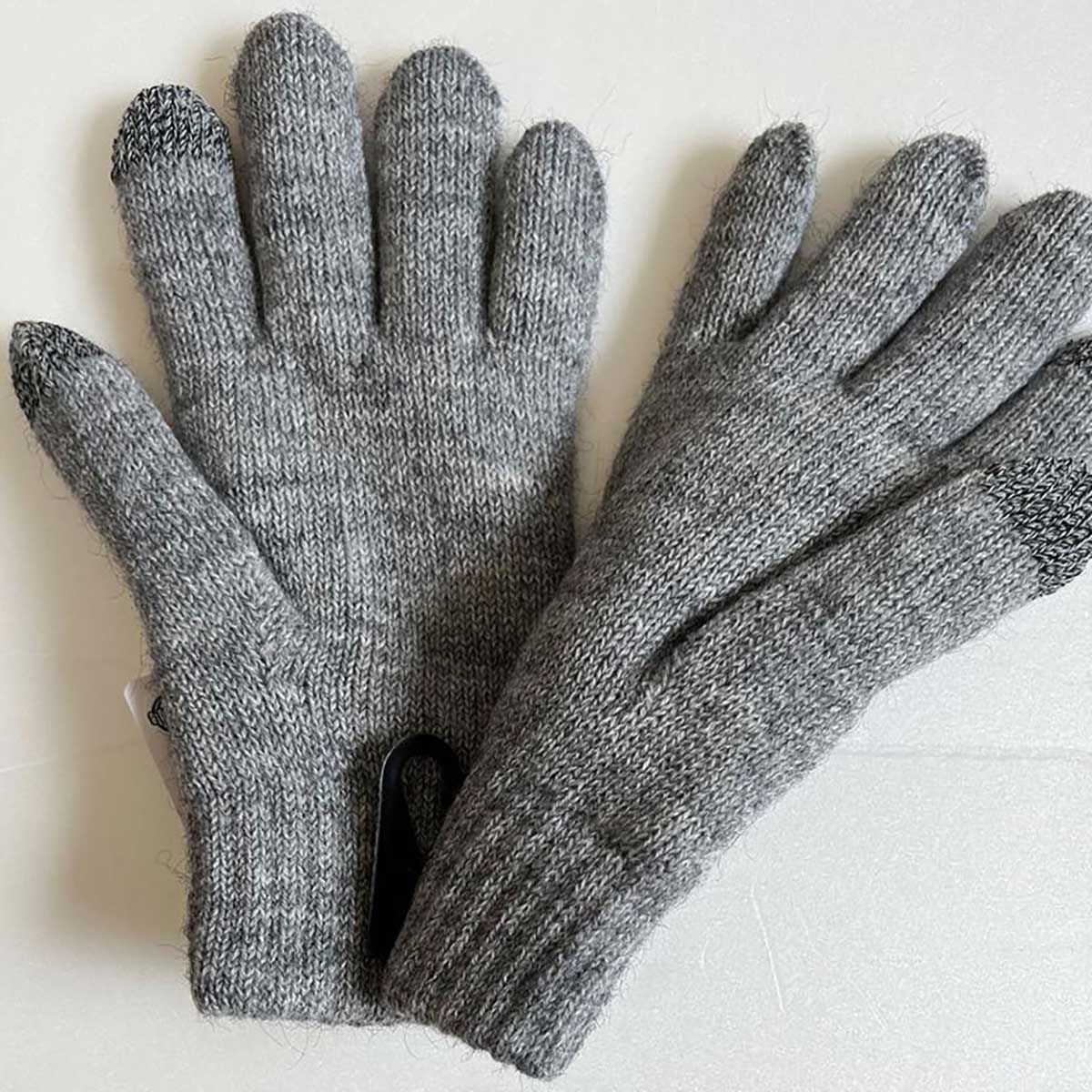 Chiikawa Smartphone-Compatible Cable Gloves (Hachiware Face)