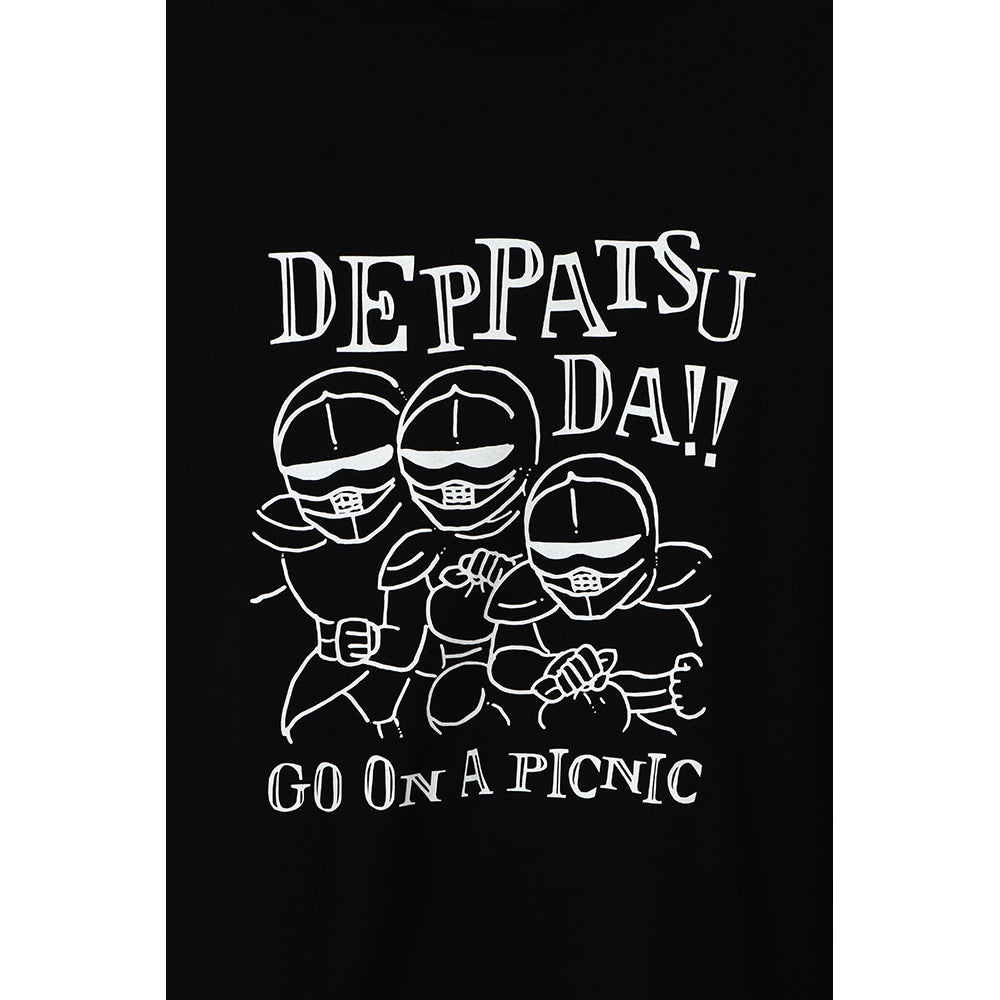 吉伊卡哇 出遊好開心！大T恤 盔甲出發 黑色