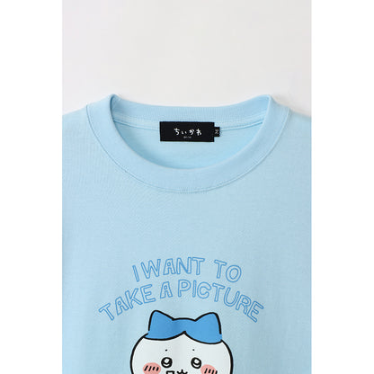 ちいかわ お出かけ楽しみ！な Tシャツ ハチワレとカメラ ライトブルー