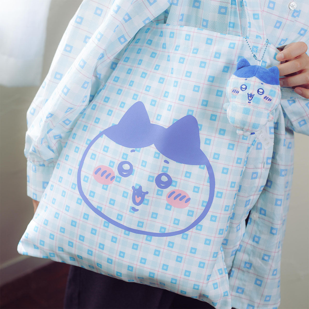 Chiikawa Check Series Tote Bag (with Charm) Hachiware Blue