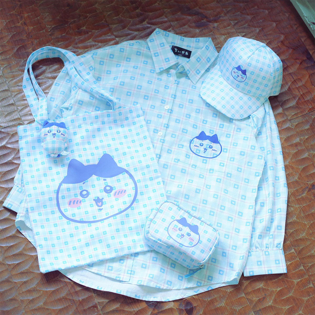Chiikawa Check Series Tote Bag (with Charm) Hachiware Blue