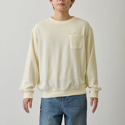 Chiikawa Sweatshirt "Shall I Pick Up the Amulet?" Cream