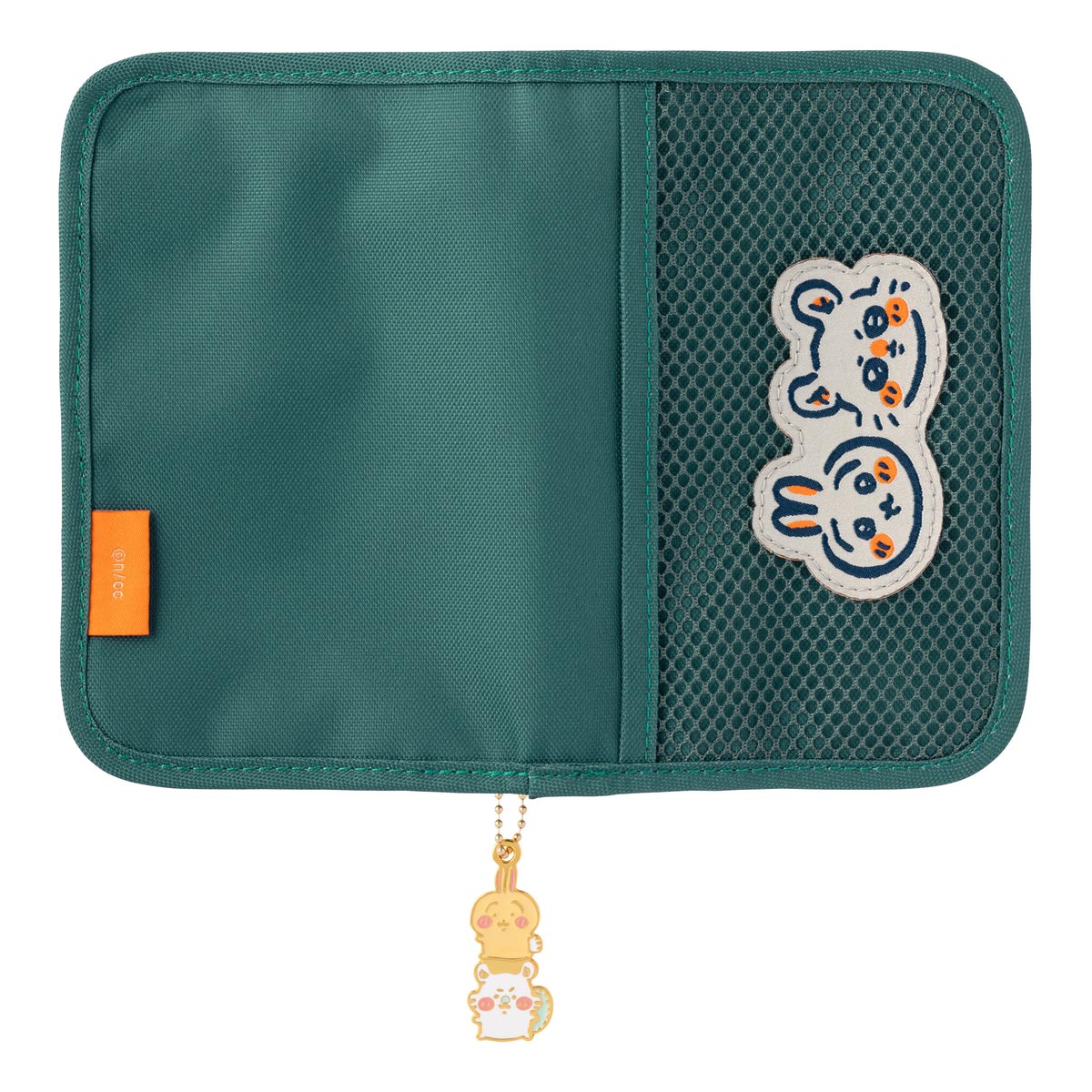 ちいかわ パスポートも入るサイズのイベントポーチ（うさぎとモモンガ）