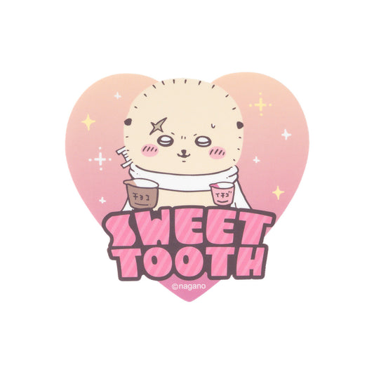 ちいかわ ラッコのスマホに貼れるサイズのステッカー（SWEET TOOTH）