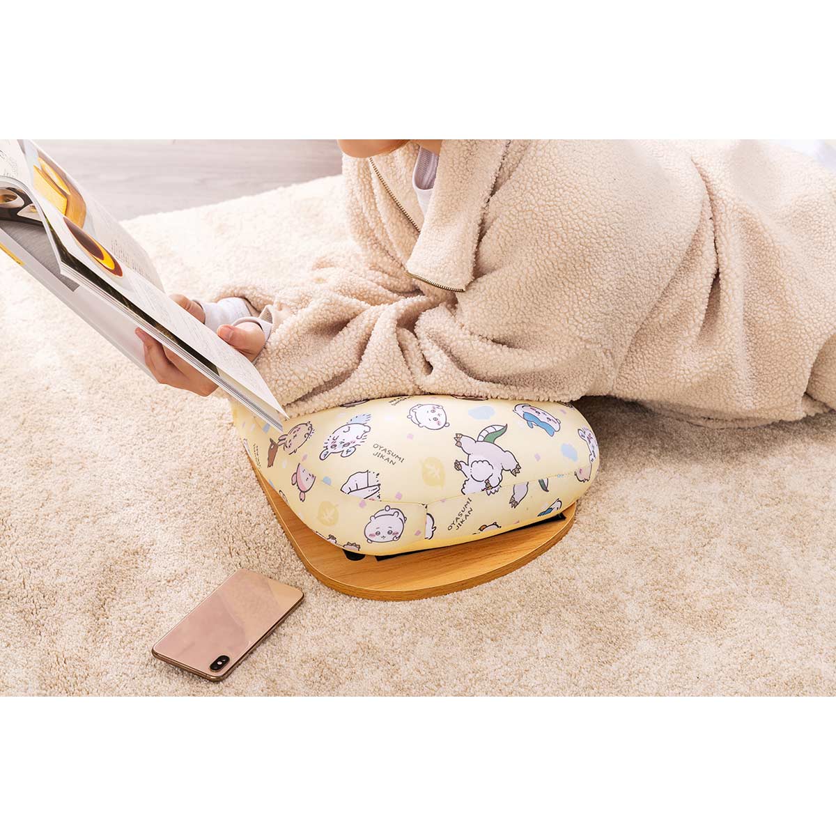 ちいかわ クッションテーブル（休んじゃお）