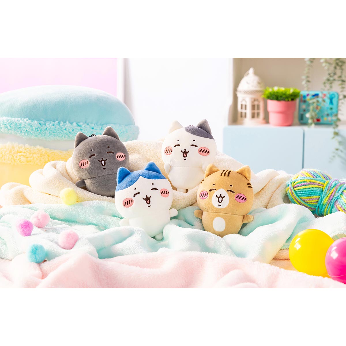 [Pre-order] Chiikawa Hachiware & Happy Friends Mascot (Set of 4) [Shipping starts from early February 2024 (No cancellation allowed in case of delay)]