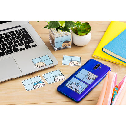 ちいかわ スマホに貼れるサイズのクリアステッカー（窓から覗くシーサー）