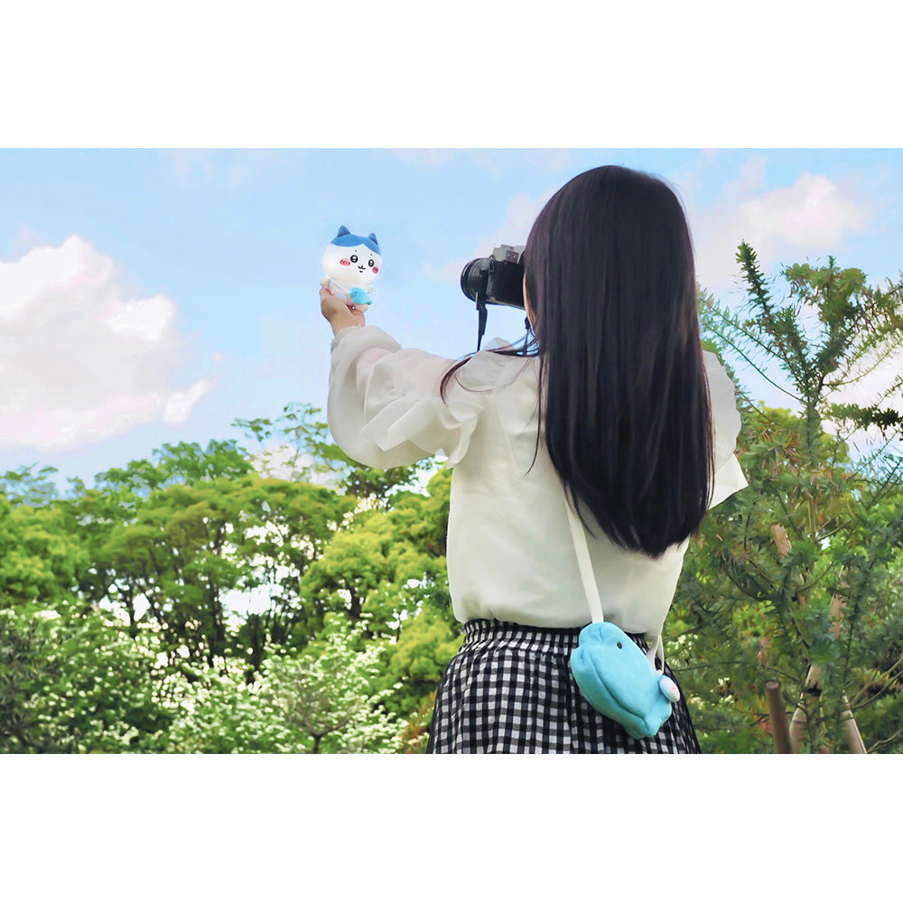Chiikawa Excited to Go Out! Sitting Mini Plush (Hachiware)