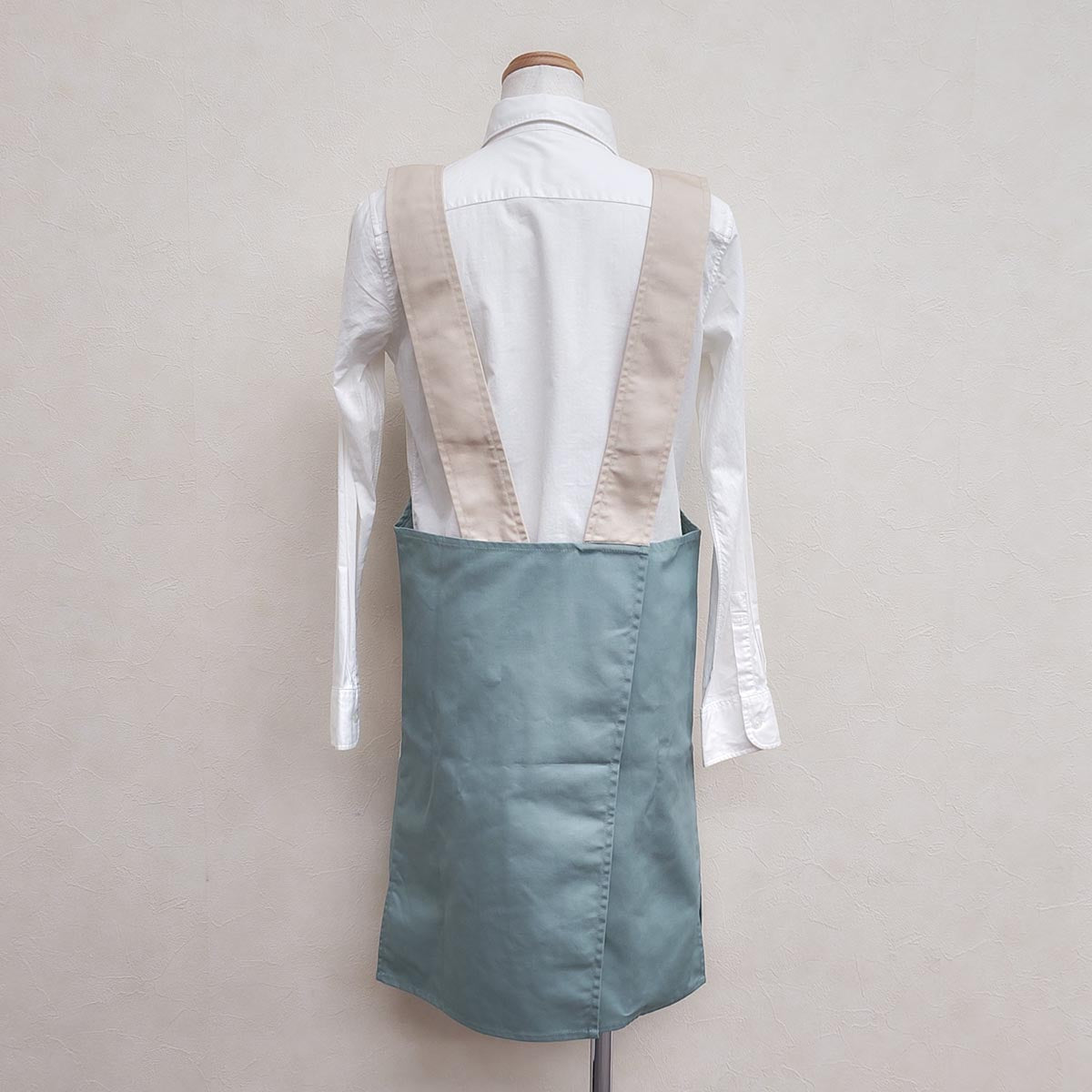 吉伊卡哇 男女通用围裙（乌萨奇）