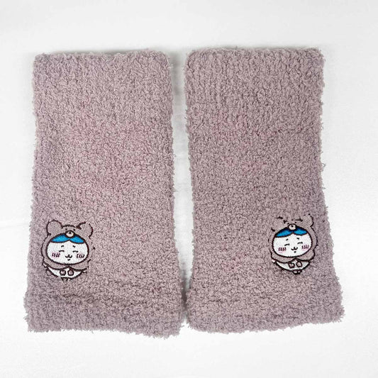 Chiikawa Marshmallow Arm Warmer (Embroidered Hachiware)