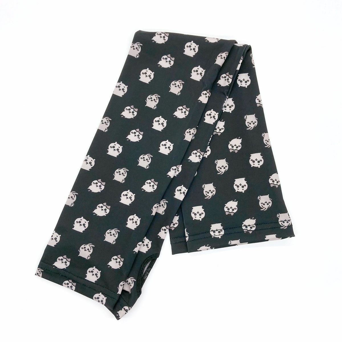 ちいかわ アームカバー（総柄 ブラック）