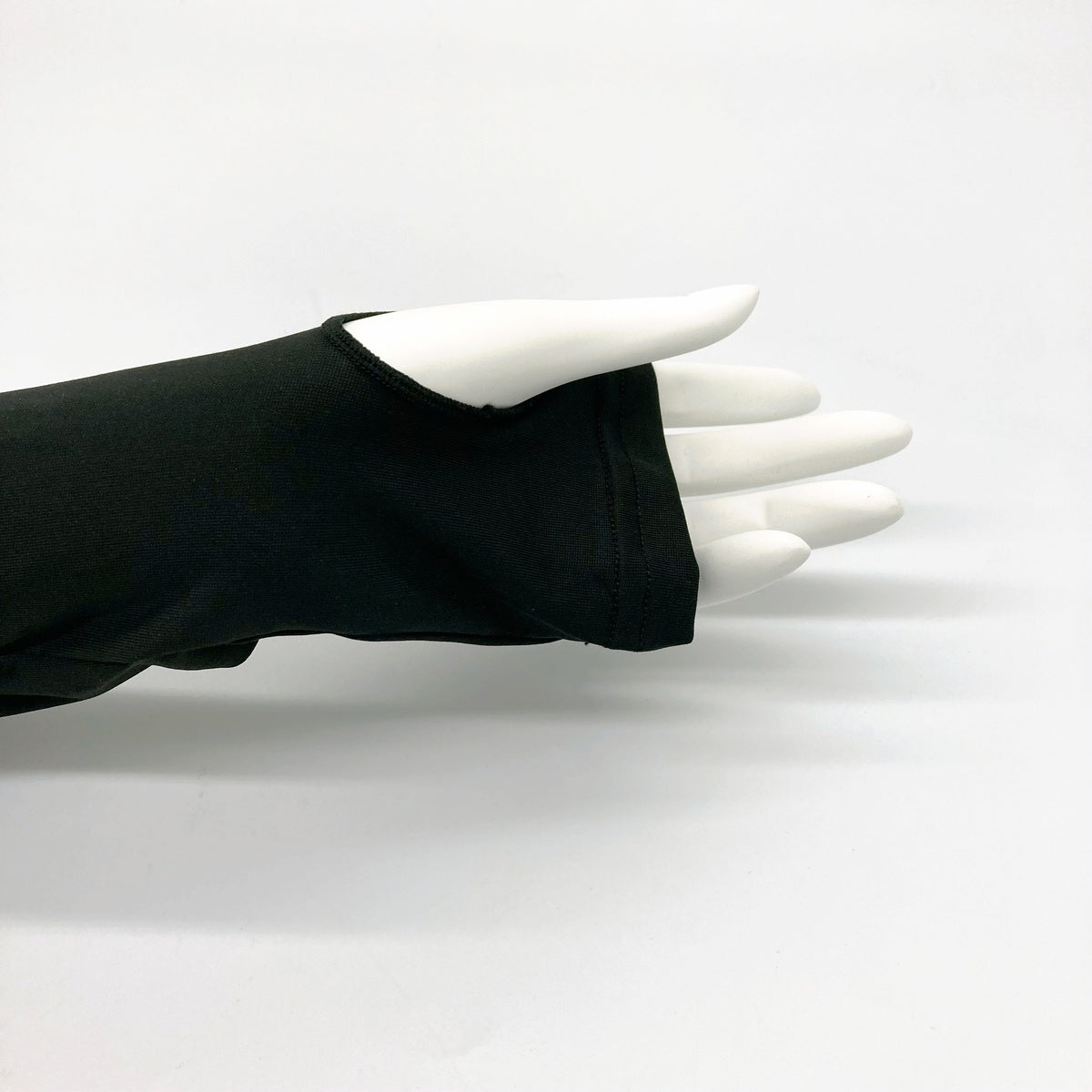 ちいかわ アームカバー（ワンポイント ちいかわぴえ）