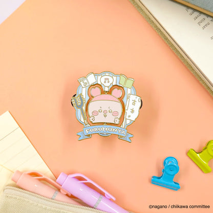 ちいかわ 大きめギミックピンバッジ（古本屋）