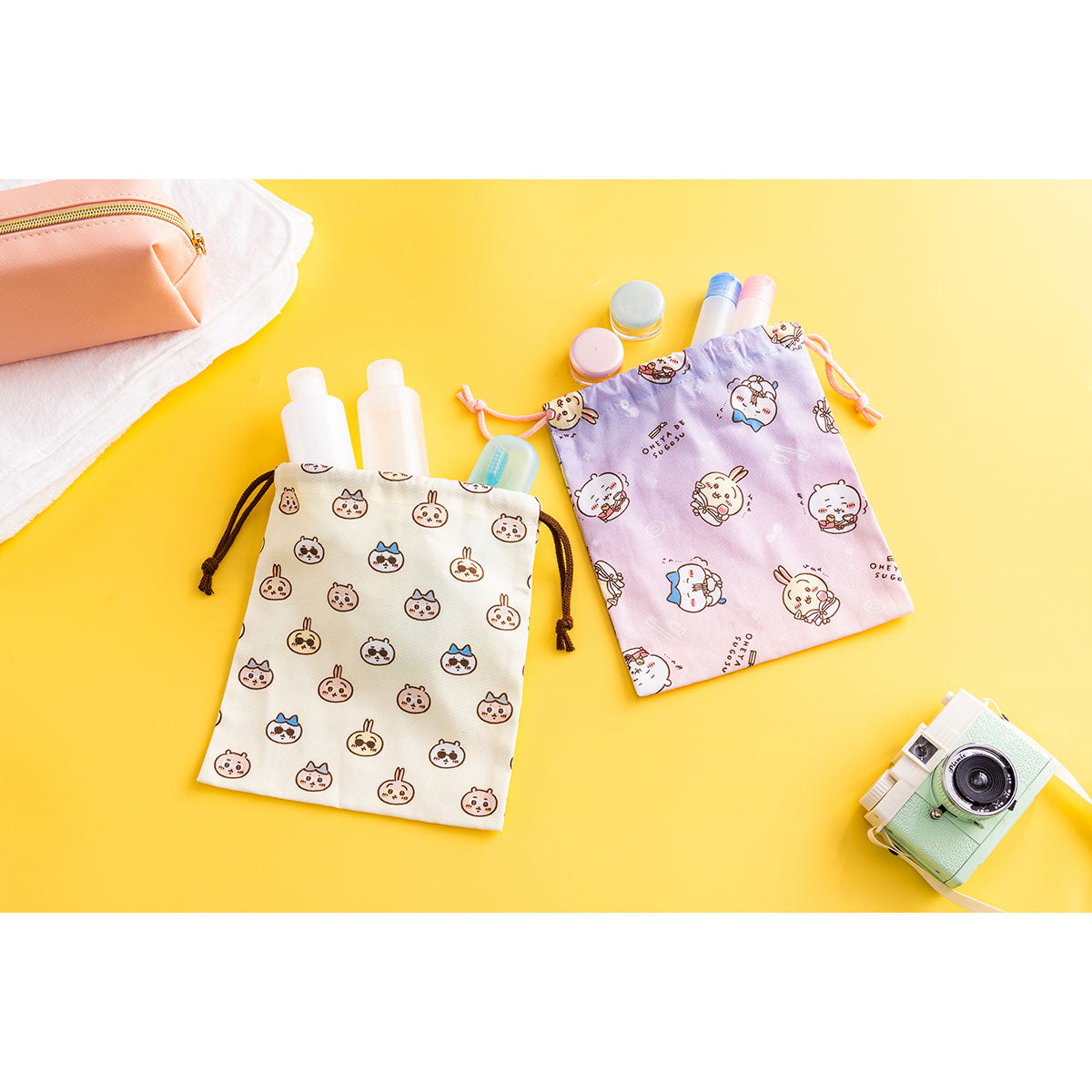 Chiikawa Tokyo Souvenir Perfect Size Drawstring Pouch (Sunglasses Everyone)