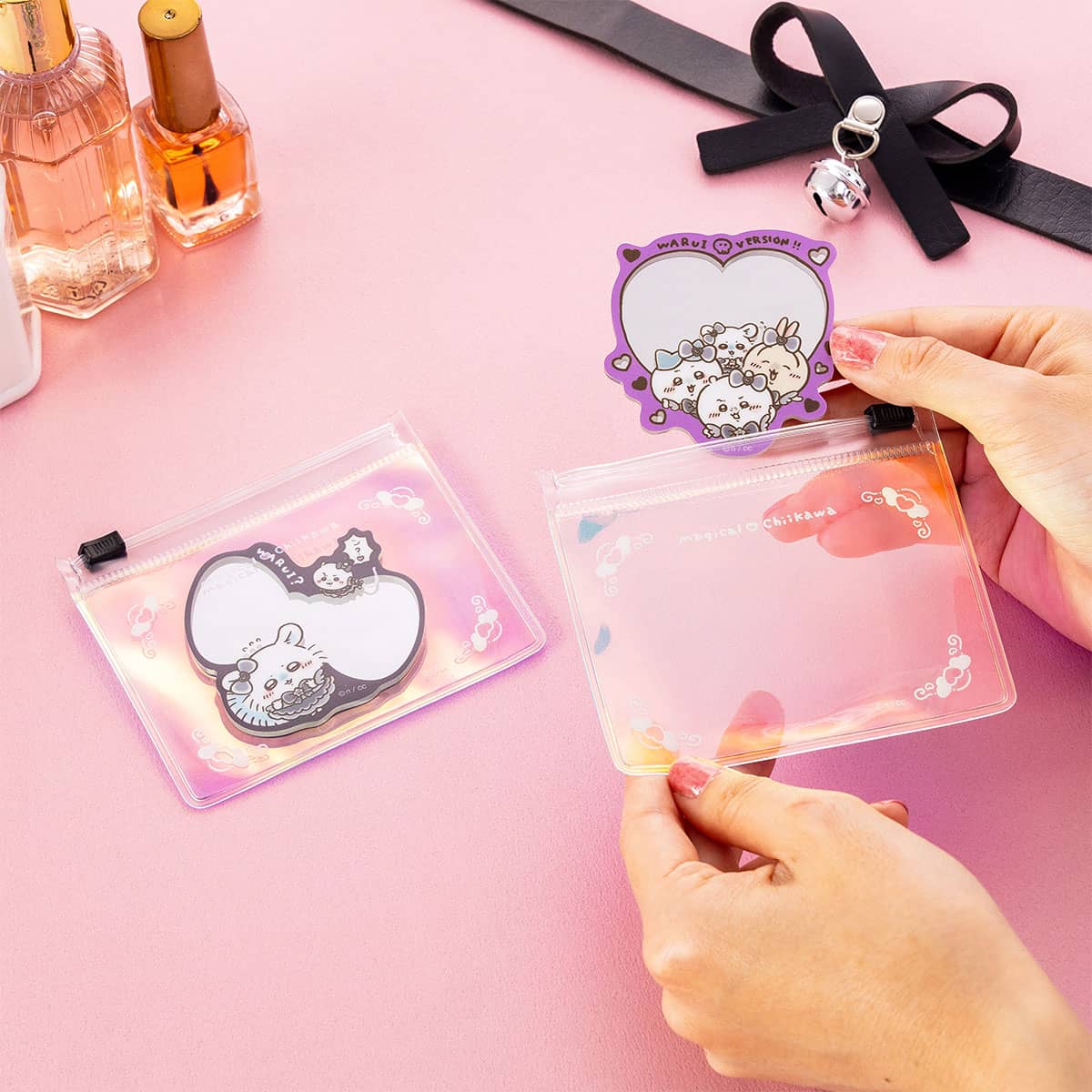 ちいかわ まじかるちいかわ 悪いバージョンなケース付きミニミラー（モモンガ）