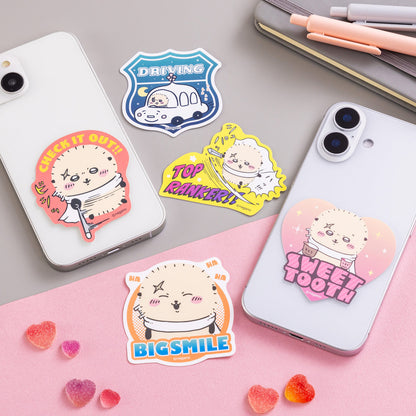ちいかわ ラッコのスマホに貼れるサイズのステッカー（BIGSMILE）