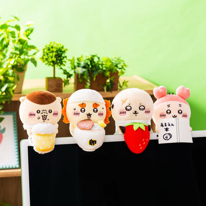 치이카와 데스크톱에서 지켜보는 인형 (부채 든 모몽가)