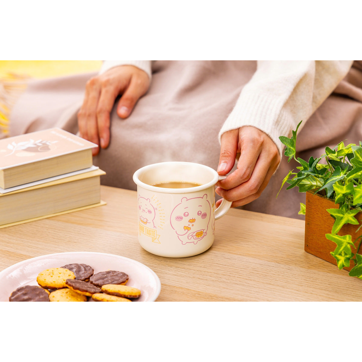 치이카와 에나멜 머그컵 (하치와레)