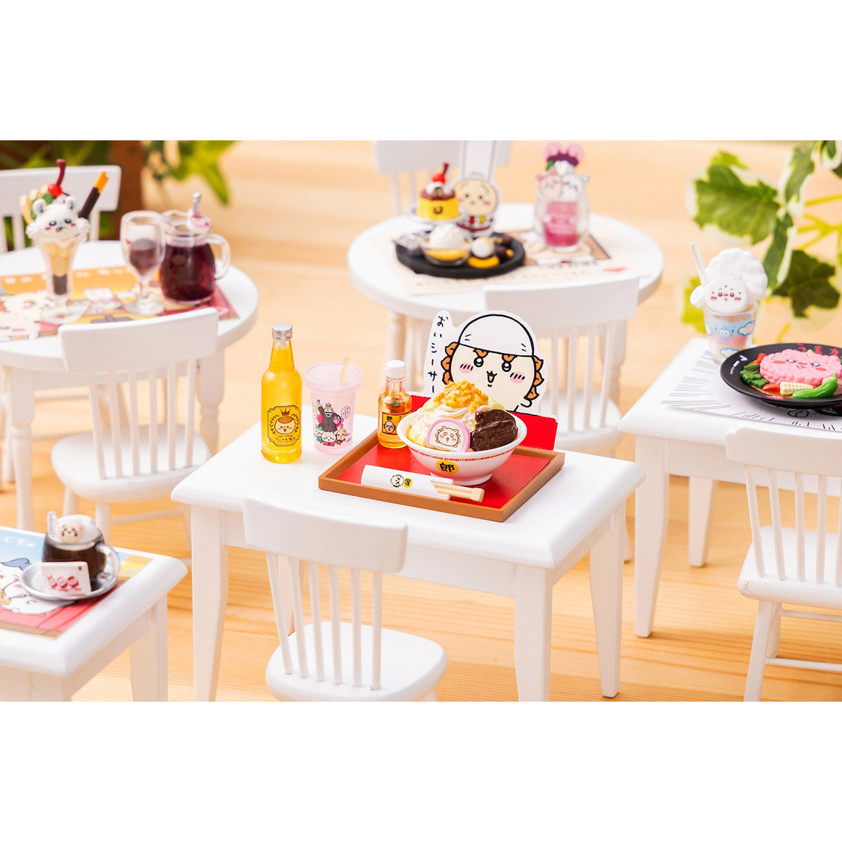 Chiikawa Chiikawa Restaurant Mini Figure Collection (8 types total)
