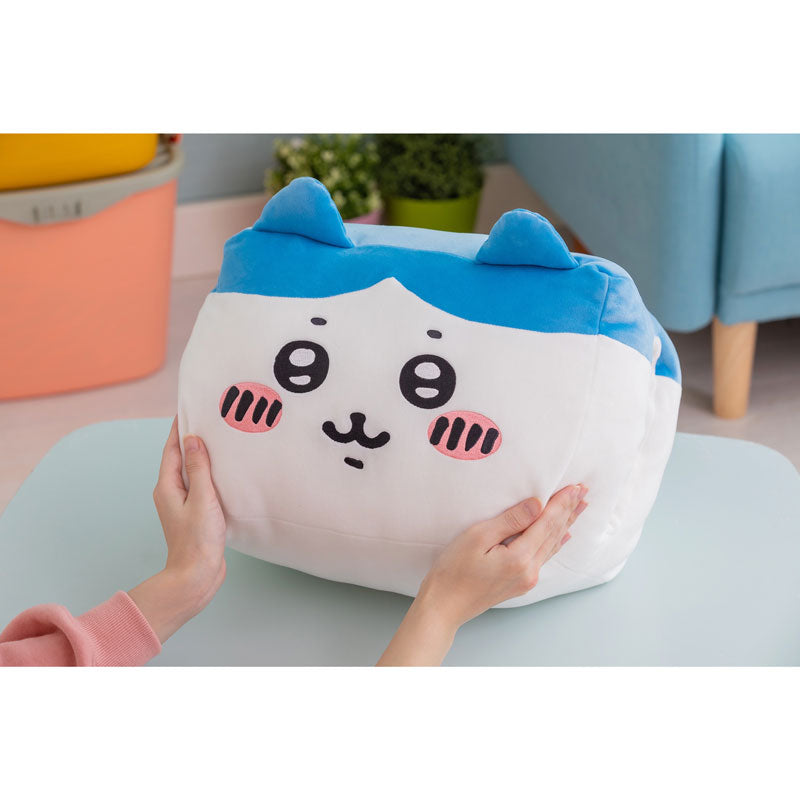 ちいかわ もちもちおひるねハンドマフ（もちっとハチワレ）