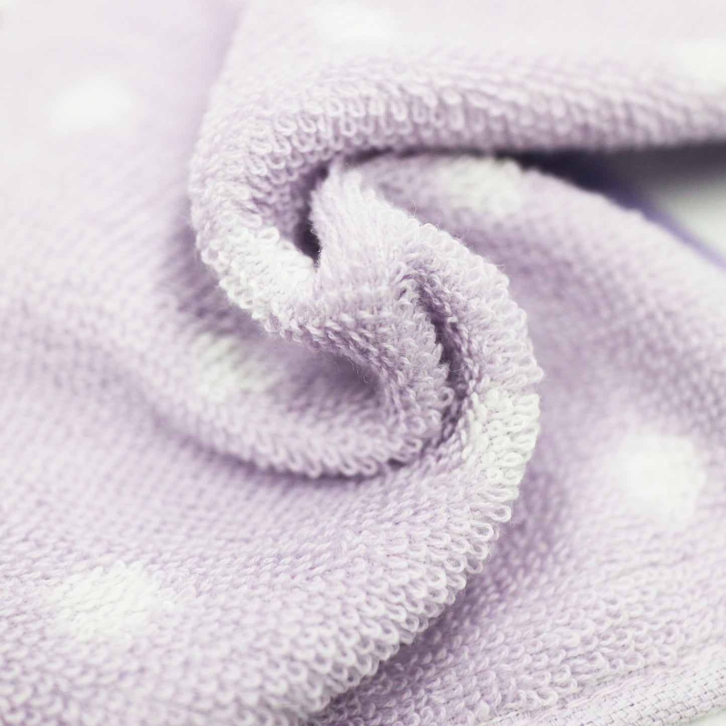 치이카와 × 산리오 캐릭터즈 미니 타올 (모몽가와 쿠로미)