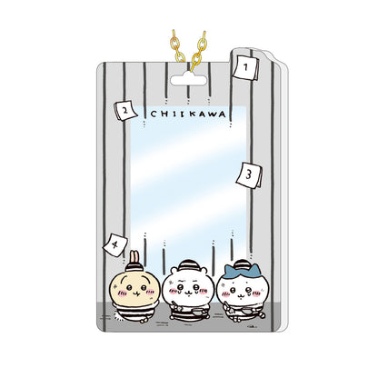 ちいかわ カードフレームキーホルダー（とらわれ）