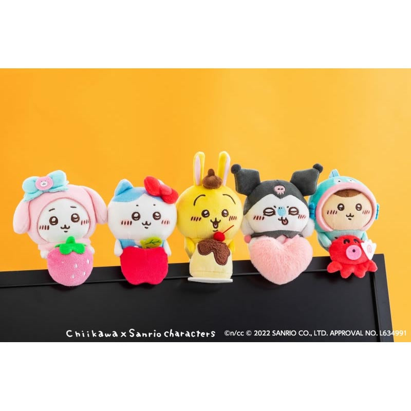 Chiikawa x Sanrio Characters Desktop Hang Plush (Hachiware, Hello Kitty)
