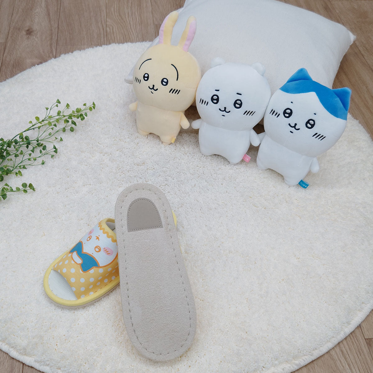 ちいかわ オープンスリッパ YE