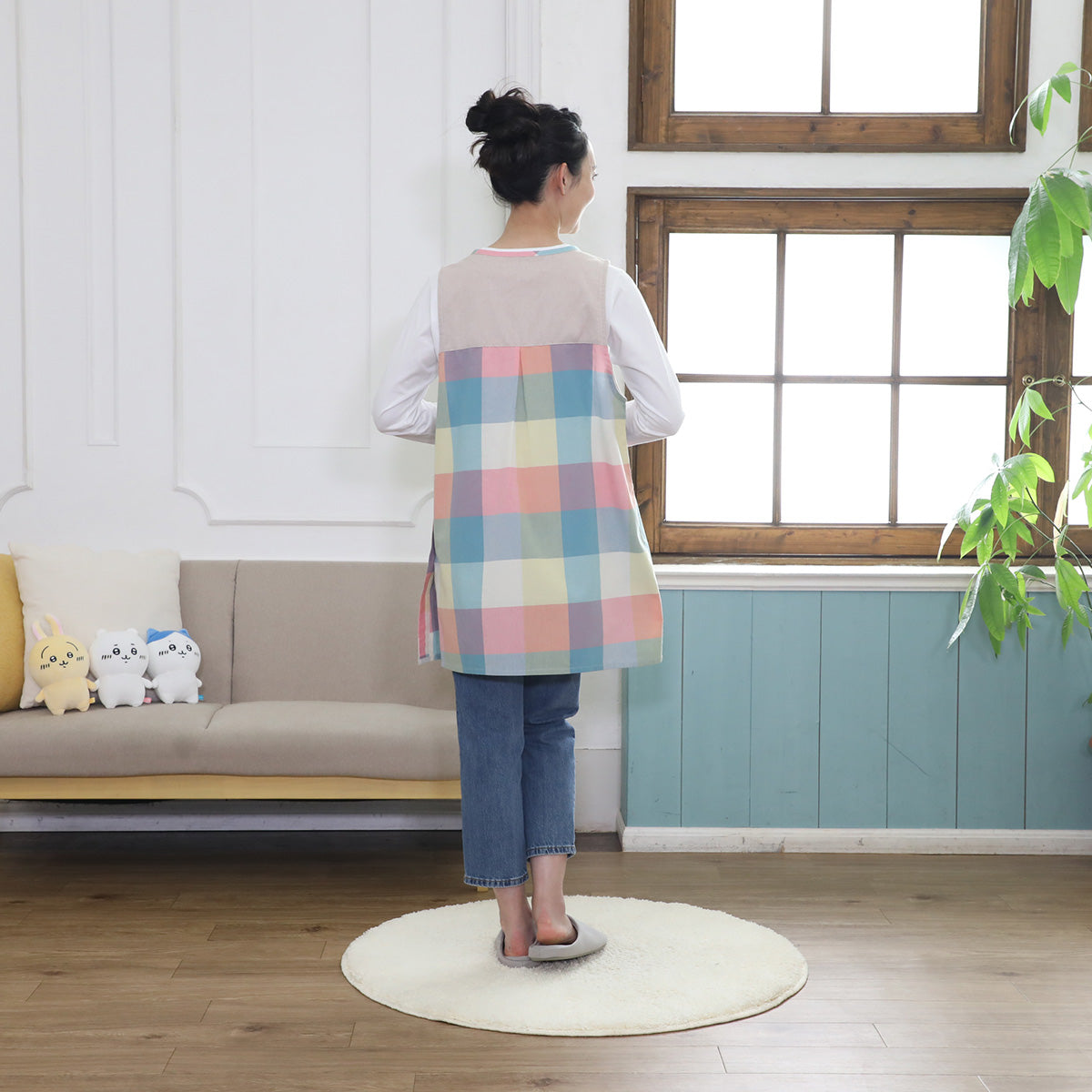 Chiikawa Checkered Switch Apron