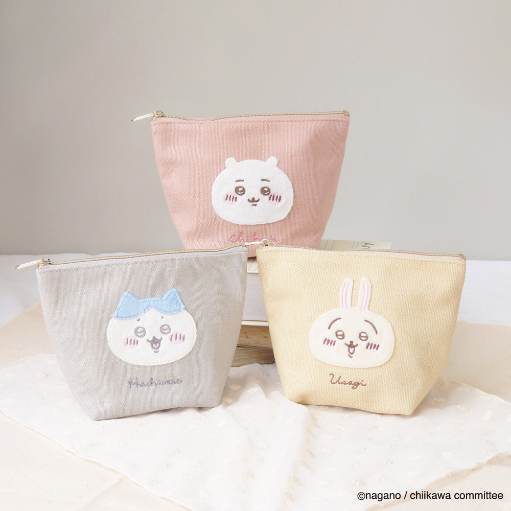 Chiikawa Fluffy Patch Boat-Shaped Pouch (Chiikawa)