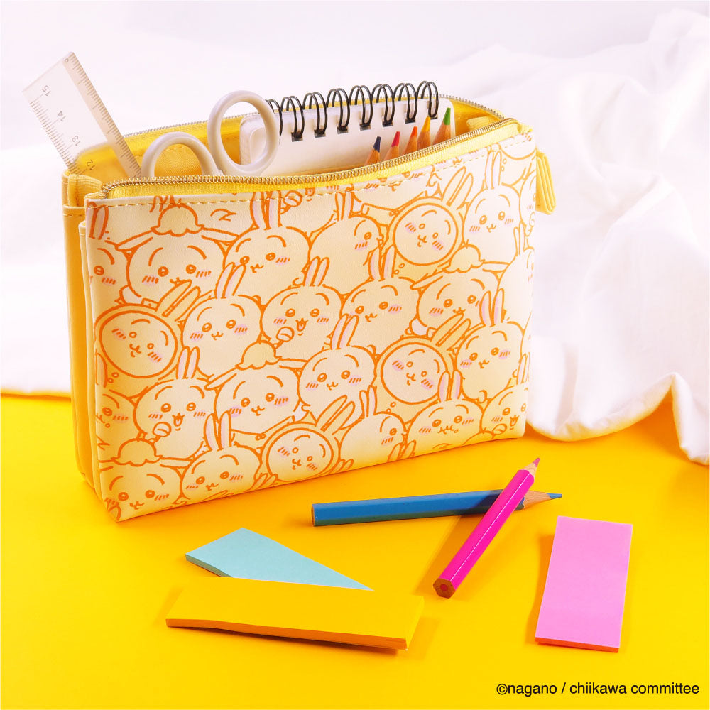 ちいかわ 3ポケットポーチ（ぎゅぎゅっとうさぎ）