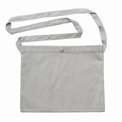 ちいかわ キャンバス サコッシュ 集合（ライトグレー）